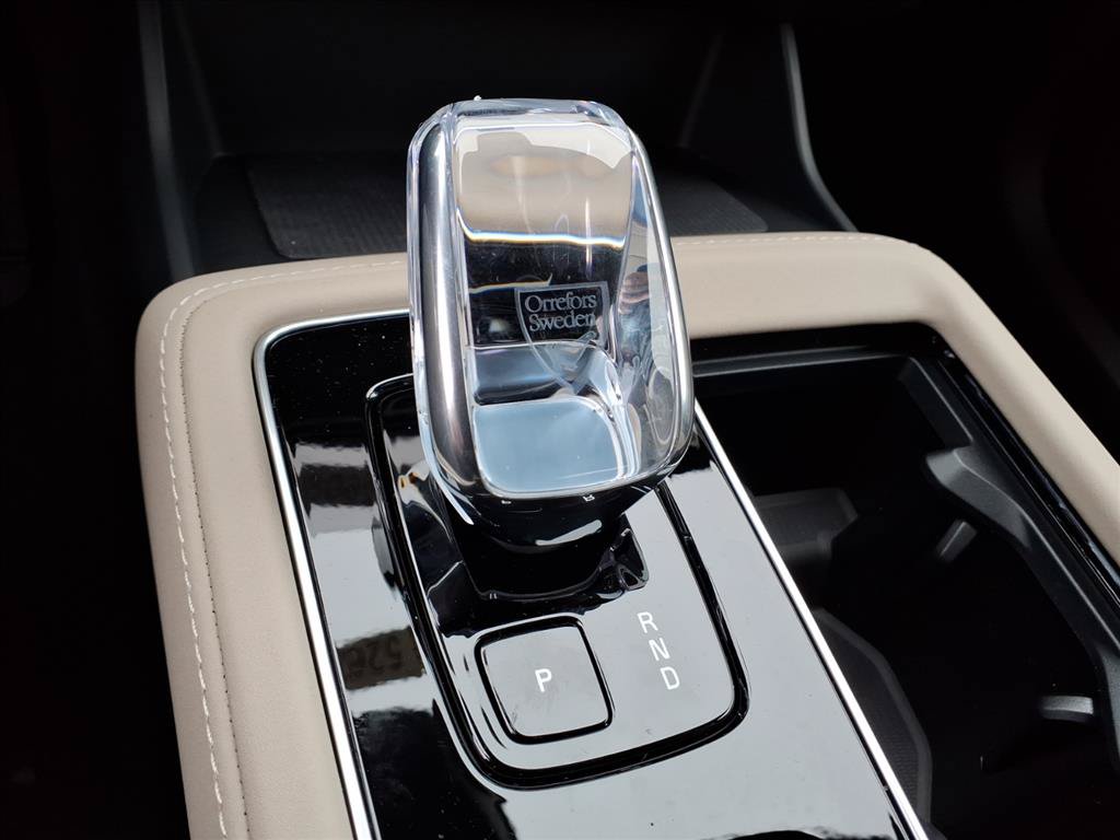 New 2026 Volvo XC90 T8 Plus w/ Protection Package Premier AWD/4WD image 10
