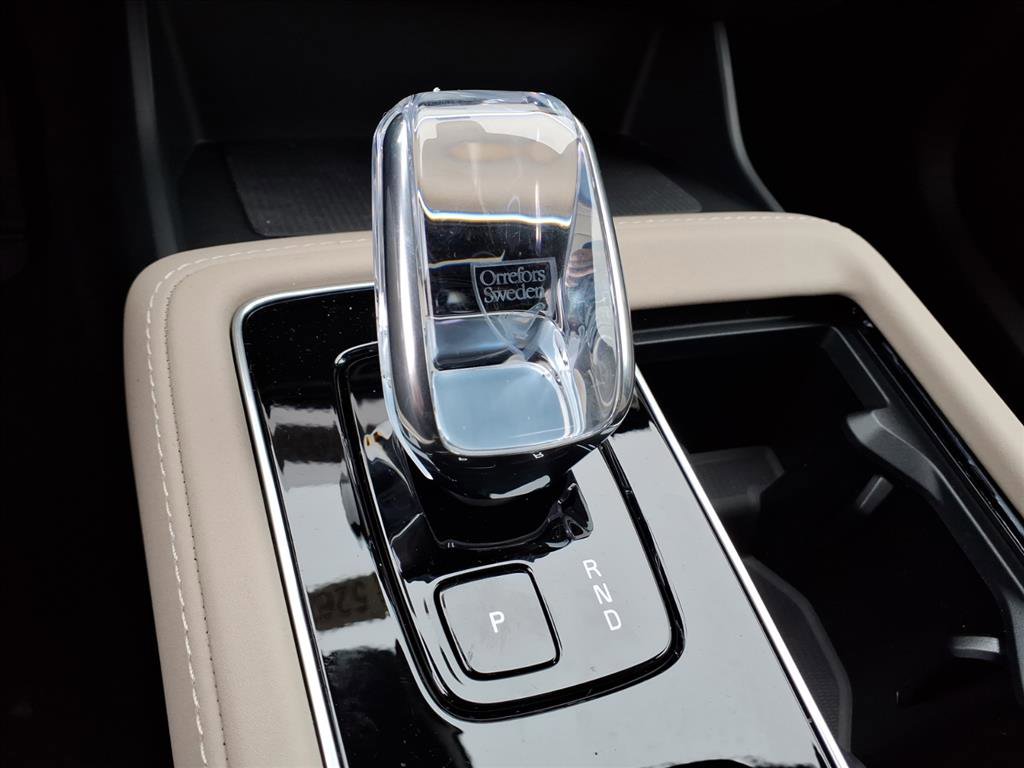 New 2026 Volvo XC90 T8 Plus w/ Protection Package Premier image 10