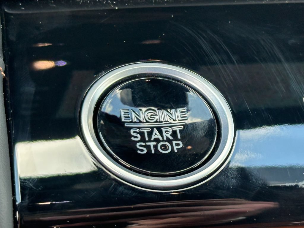 New 2025 Lincoln Navigator L Black Label AWD/4WD image 11