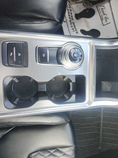 Used 2023 Ford Edge Titanium w/ Class II Trailer Tow Package image 28