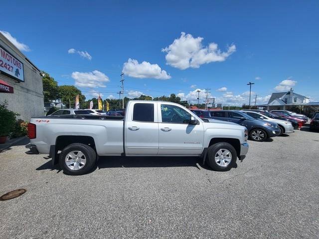 Used 2017 Chevrolet Silverado 1500 LT w/ All Star Edition image 8