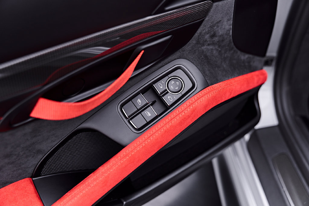 Used 2019 Porsche 911 GT2 RS RWD image 53