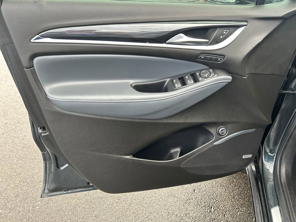 Used 2021 Buick Enclave Premium w/ Surround and Sites Package image 17