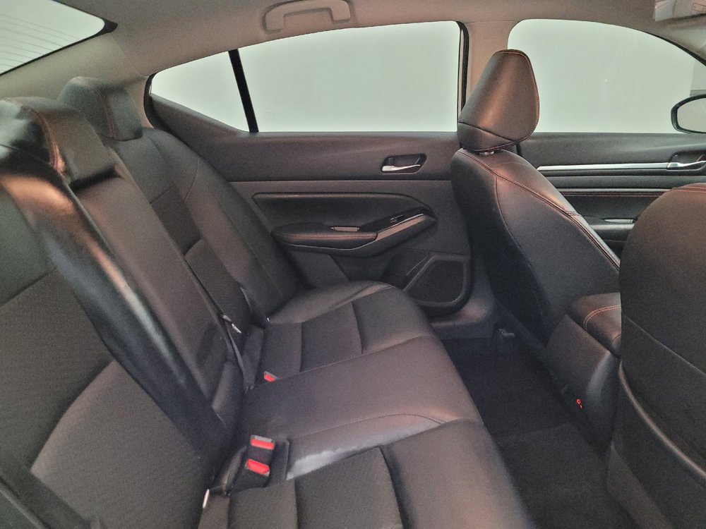 Used 2023 Nissan Altima 2.5 SR FWD image 19