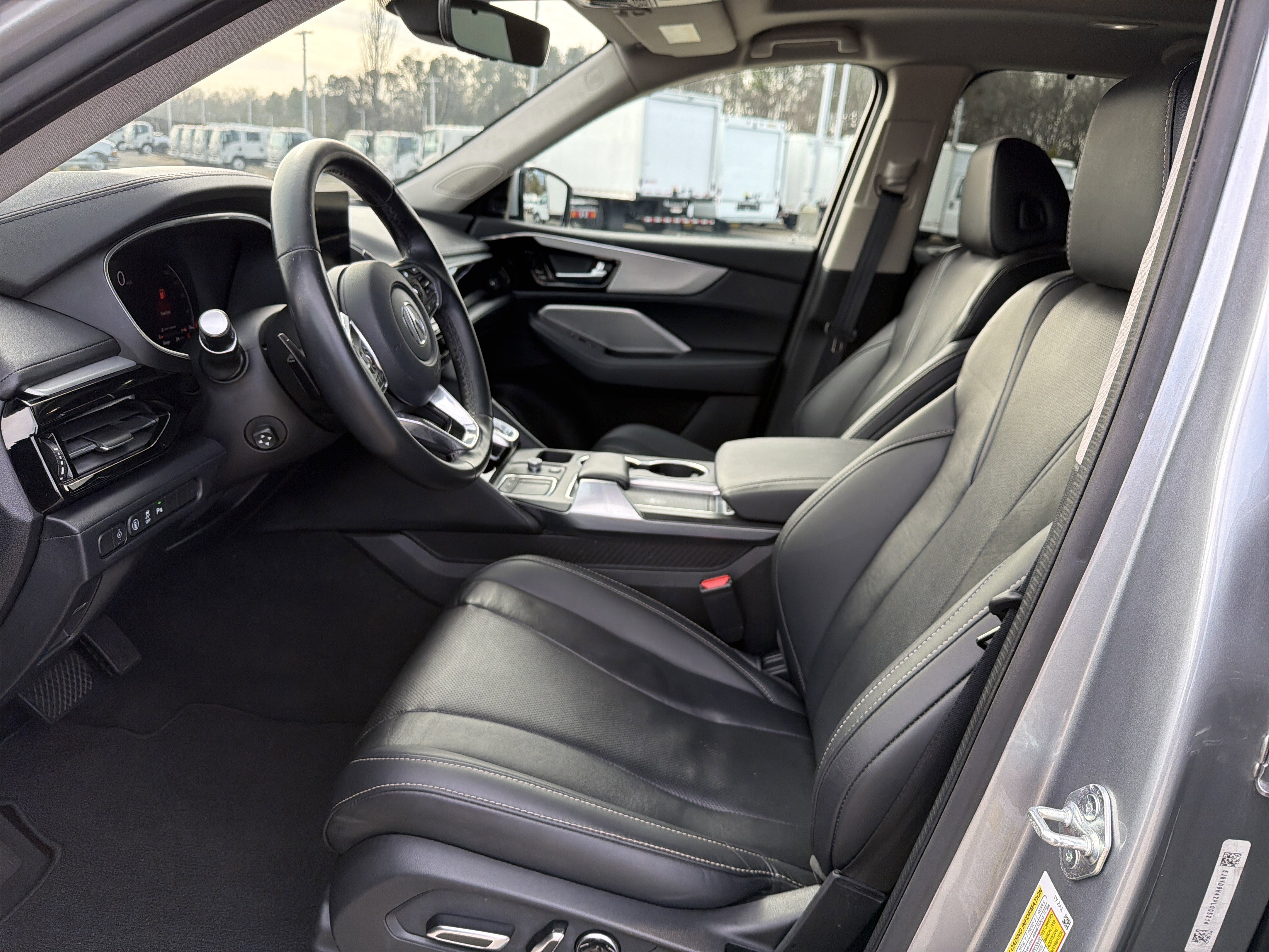 Certified 2023 Acura MDX FWD w/ Technology Package image 16