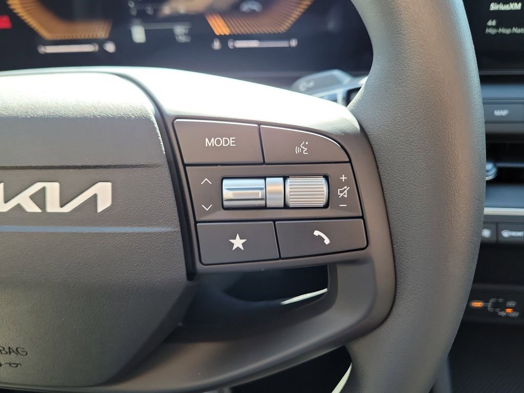 New 2026 Kia K4 FWD image 26