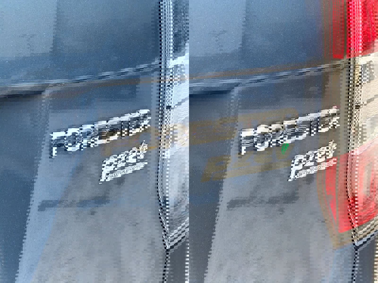 Used 2015 Subaru Forester 2.5i Limited image 13