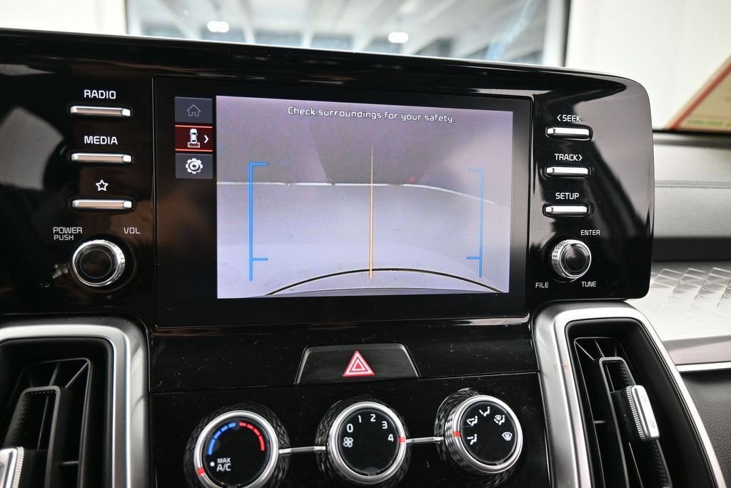 Used 2023 Kia Sorento LX FWD image 21
