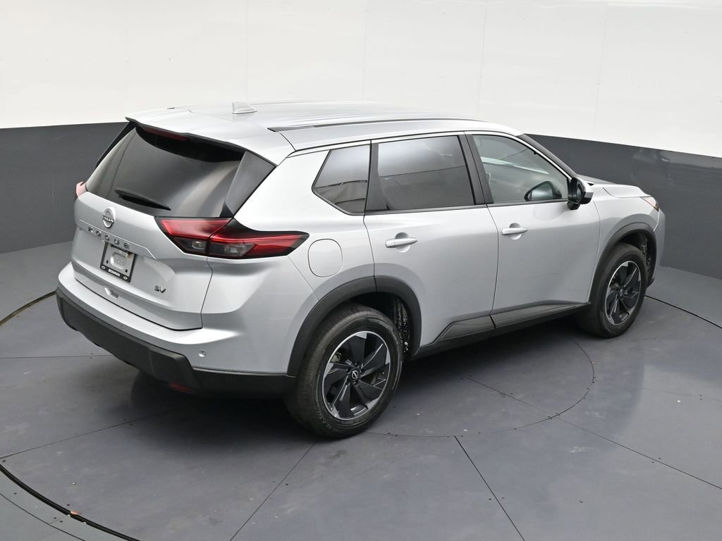 Used 2024 Nissan Rogue SV image 17