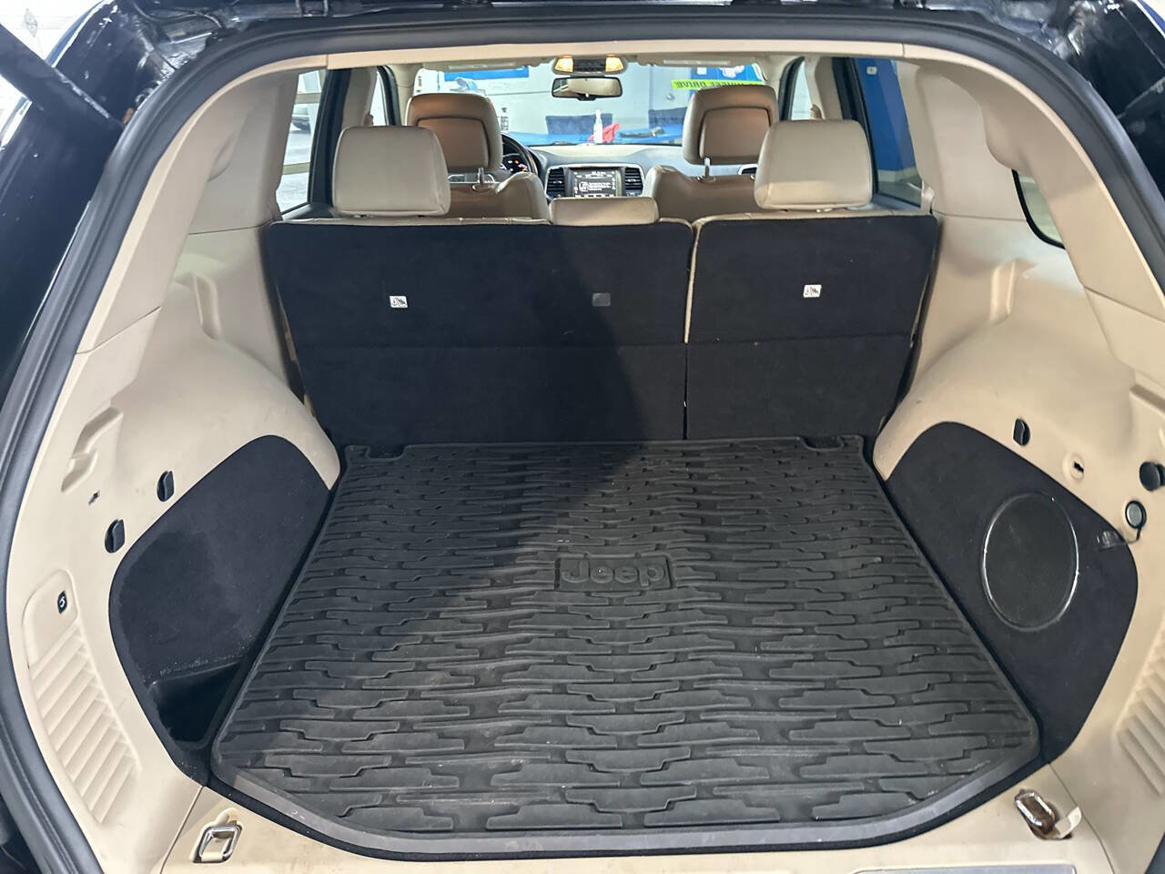 Used 2014 Jeep Grand Cherokee Limited image 15