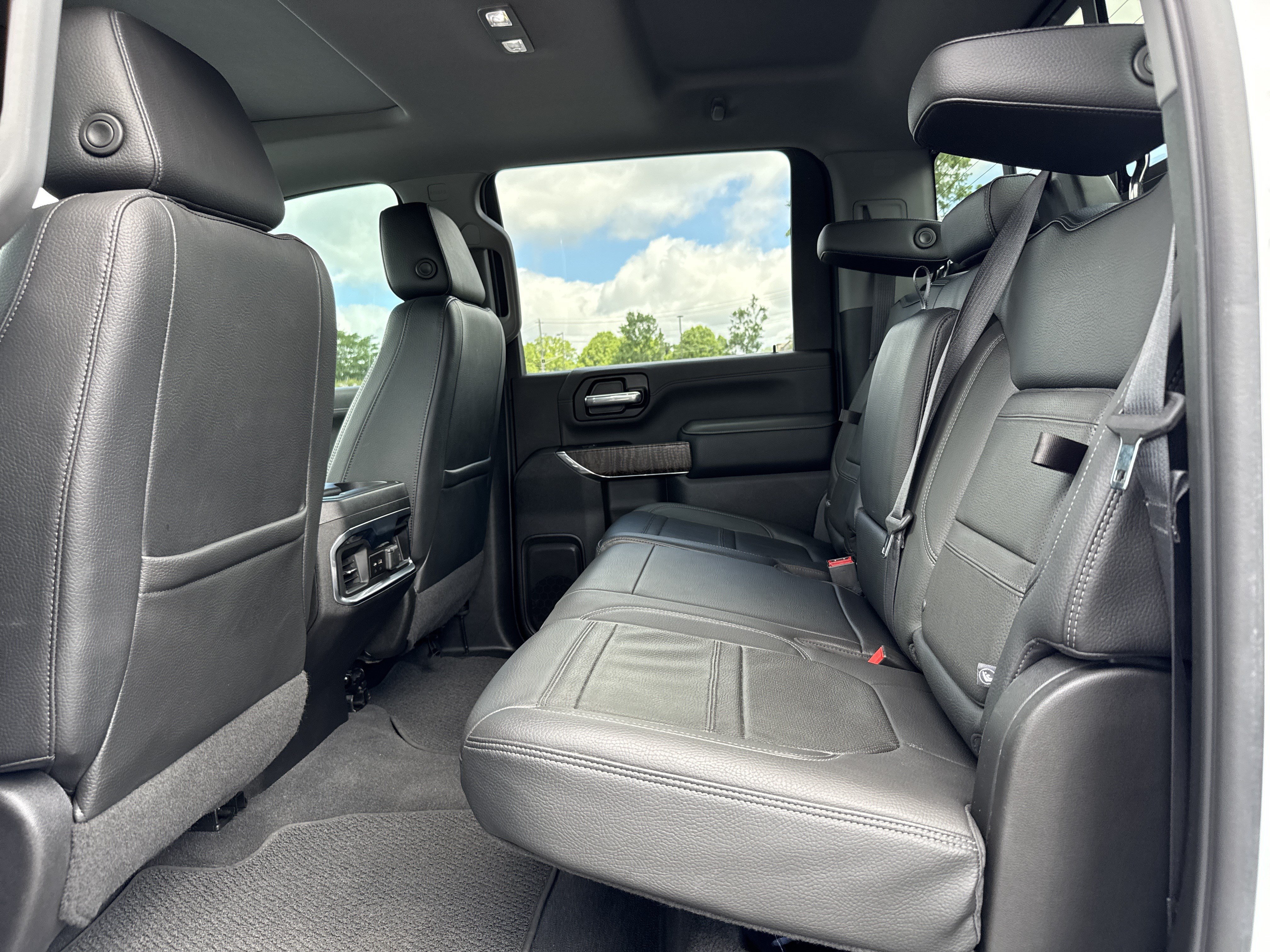 Used 2022 GMC Sierra 2500 Denali AWD/4WD image 31