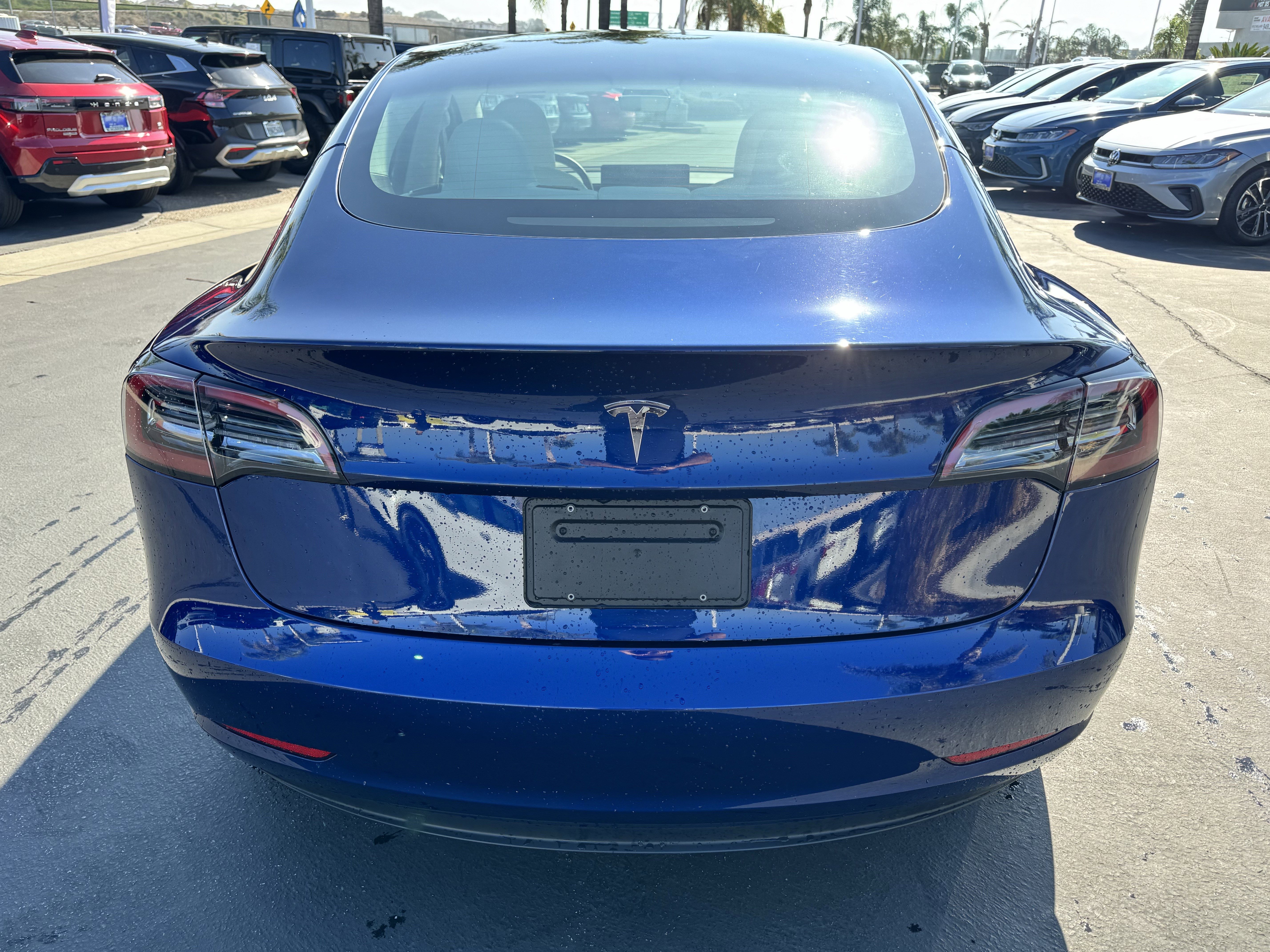 Used 2023 Tesla Model 3 Standard Range image 9
