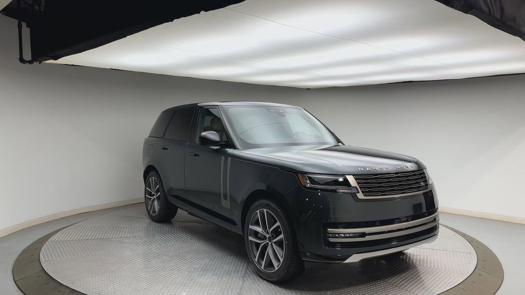 New 2026 Land Rover Range Rover SE image 8