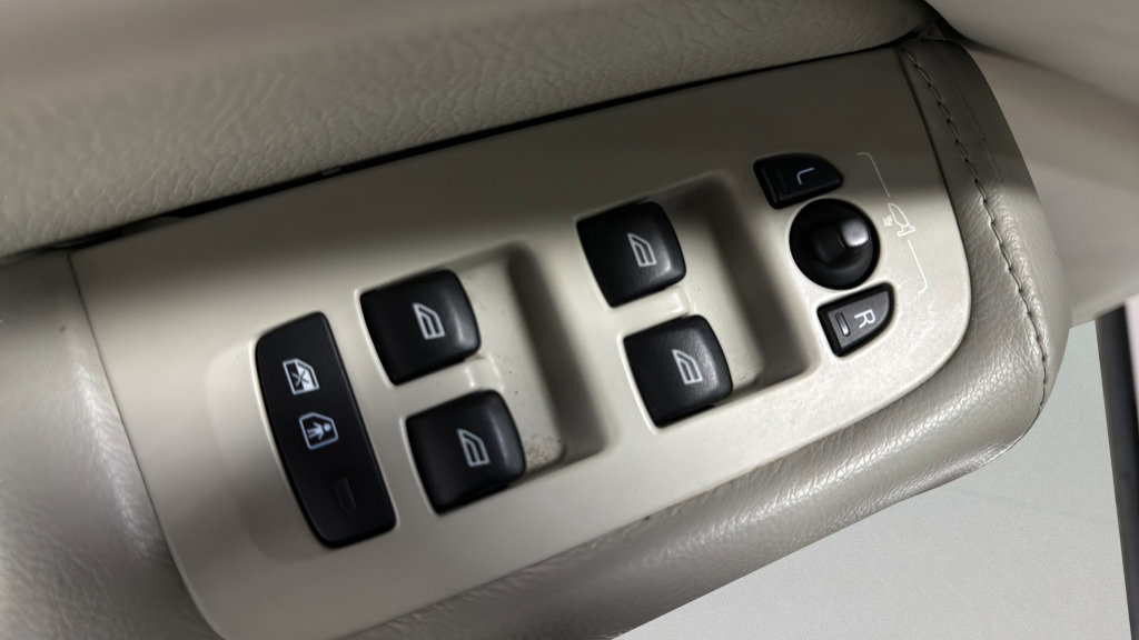 Used 2020 Volvo XC60 T5 Inscription image 14