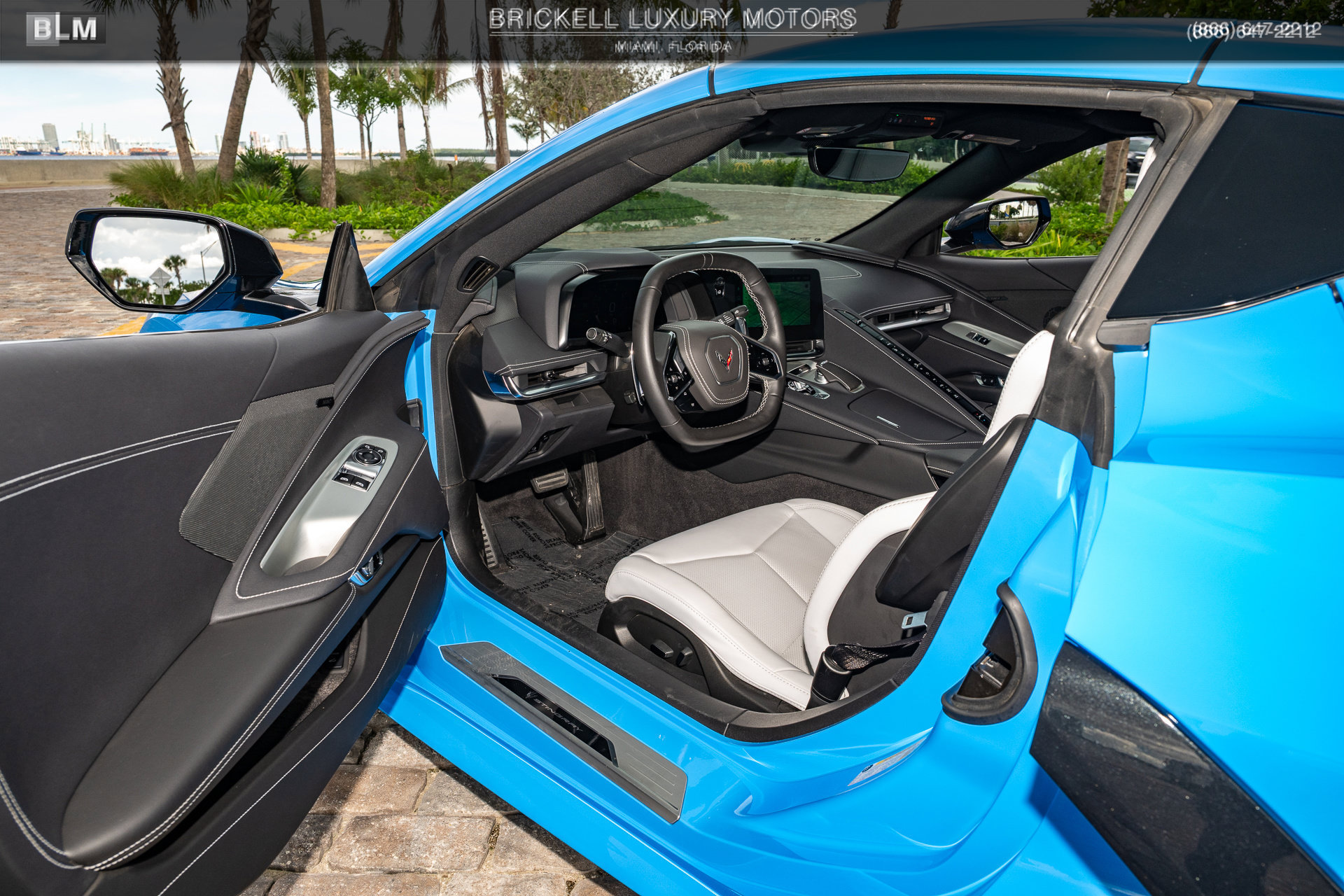 Used 2025 Chevrolet Corvette Stingray Coupe w/ Z51 Performance Package RWD image 10