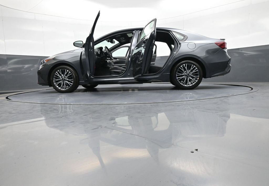Certified 2024 Kia Forte GT-Line w/ GT-Line Premium Package FWD image 47