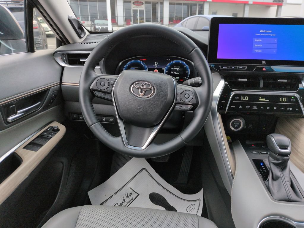 Certified 2024 Toyota Venza Limited AWD/4WD image 13