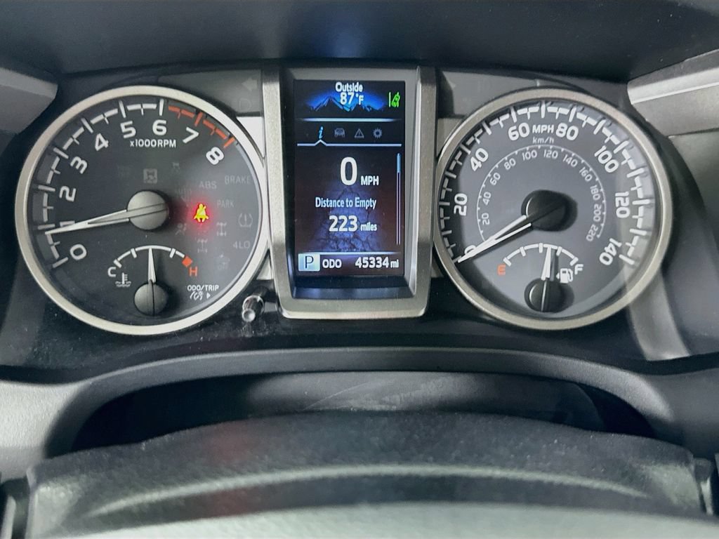 Used 2021 Toyota Tacoma SR5 RWD image 23