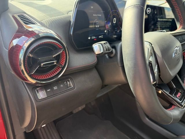 Used 2025 Chevrolet Equinox RS w/ Safety and Technology Package image 17
