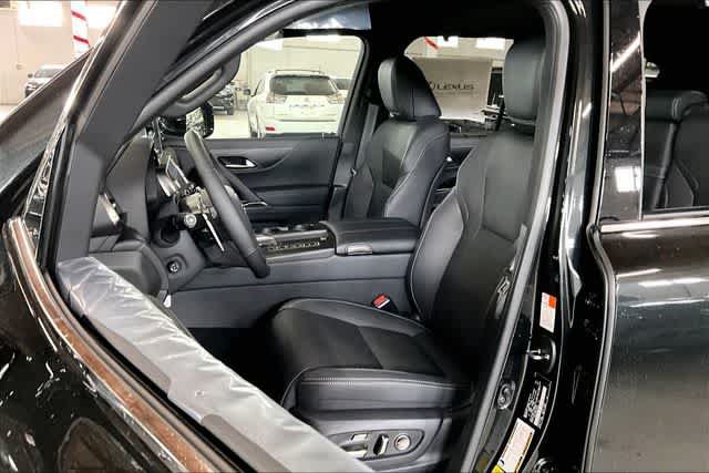 New 2026 Lexus LX 700h Luxury w/ Accessory Package (Z1) AWD/4WD image 9