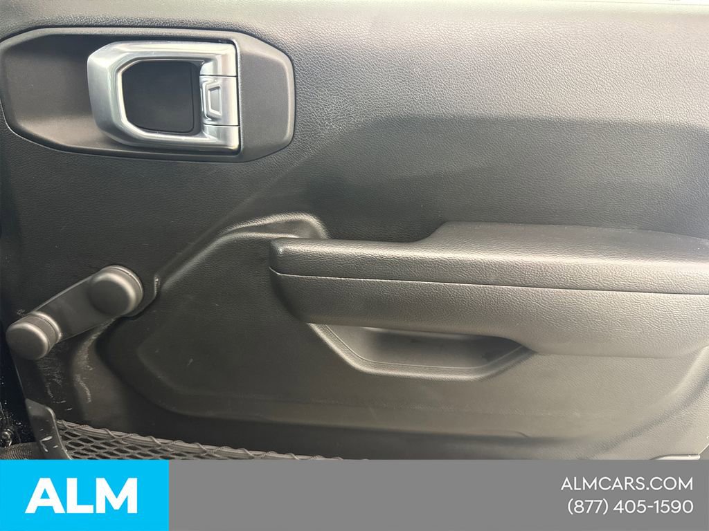 Used 2022 Jeep Gladiator Sport AWD/4WD image 18