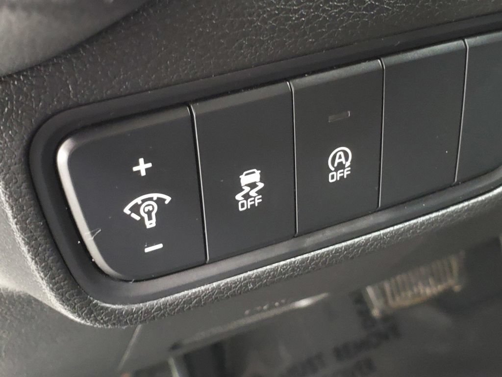 Used 2024 Kia Soul LX w/ Option Group 015 FWD image 28