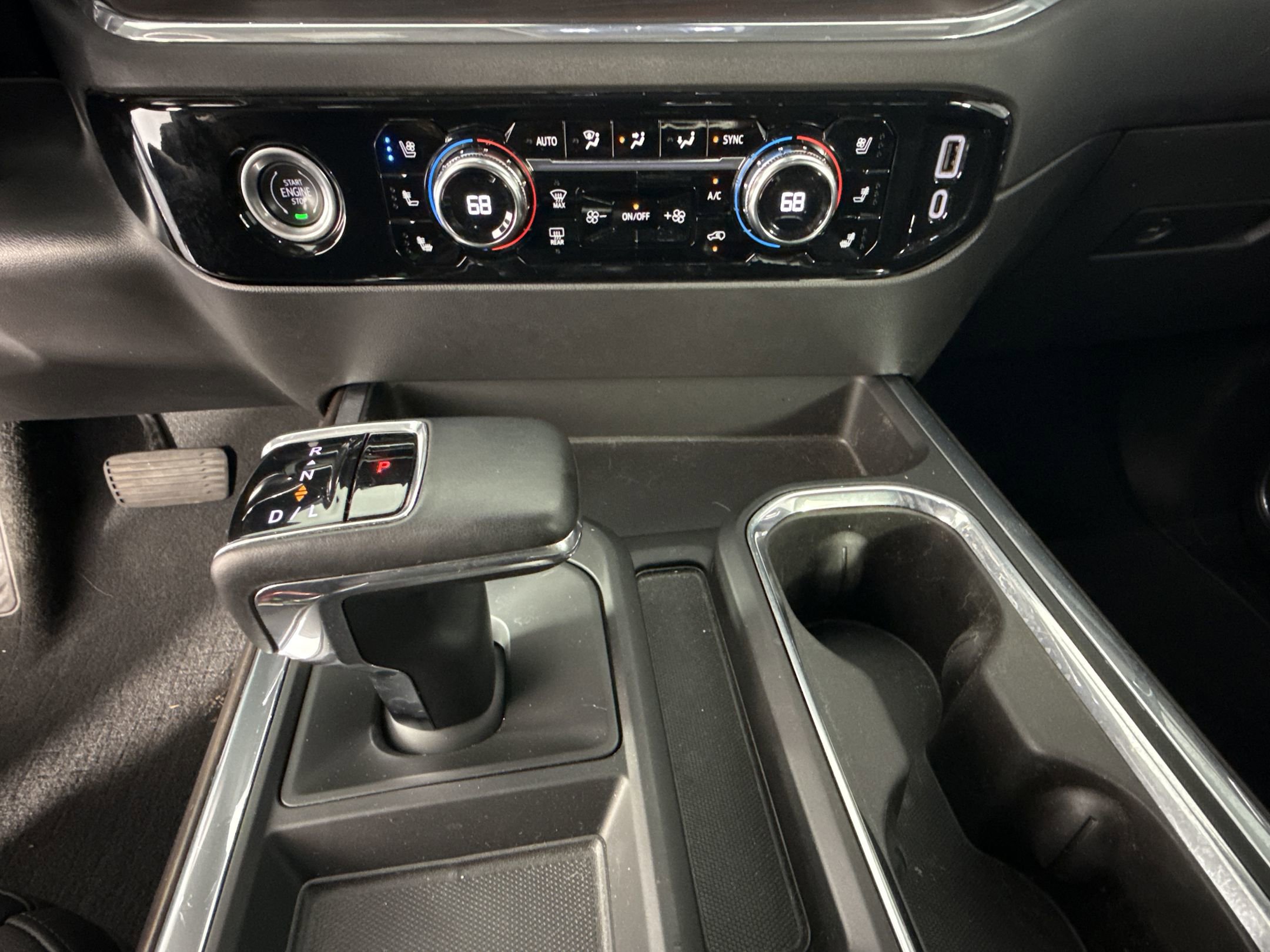 Used 2023 GMC Sierra 1500 SLT w/ SLT Premium Package image 15