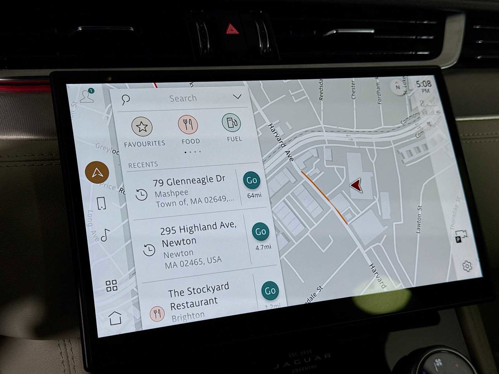 Used 2024 Jaguar F-PACE R-Dynamic S image 14