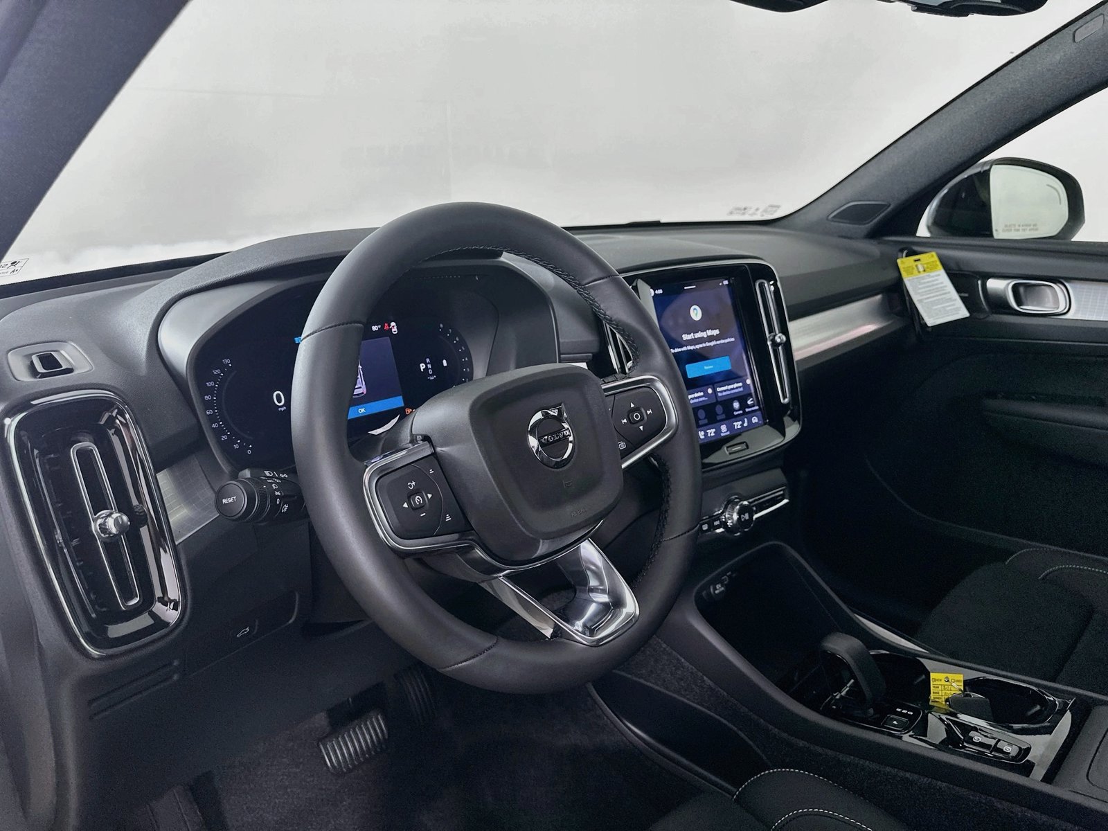 New 2026 Volvo XC40 B5 Ultra w/ Protection Package Premier AWD/4WD image 32