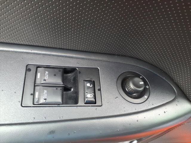 Used 2010 Dodge Challenger R/T RWD image 12