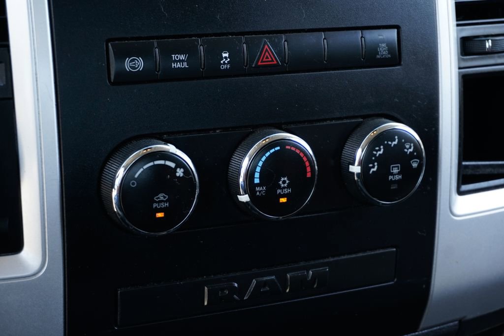 Used 2012 RAM 2500 SLT image 28