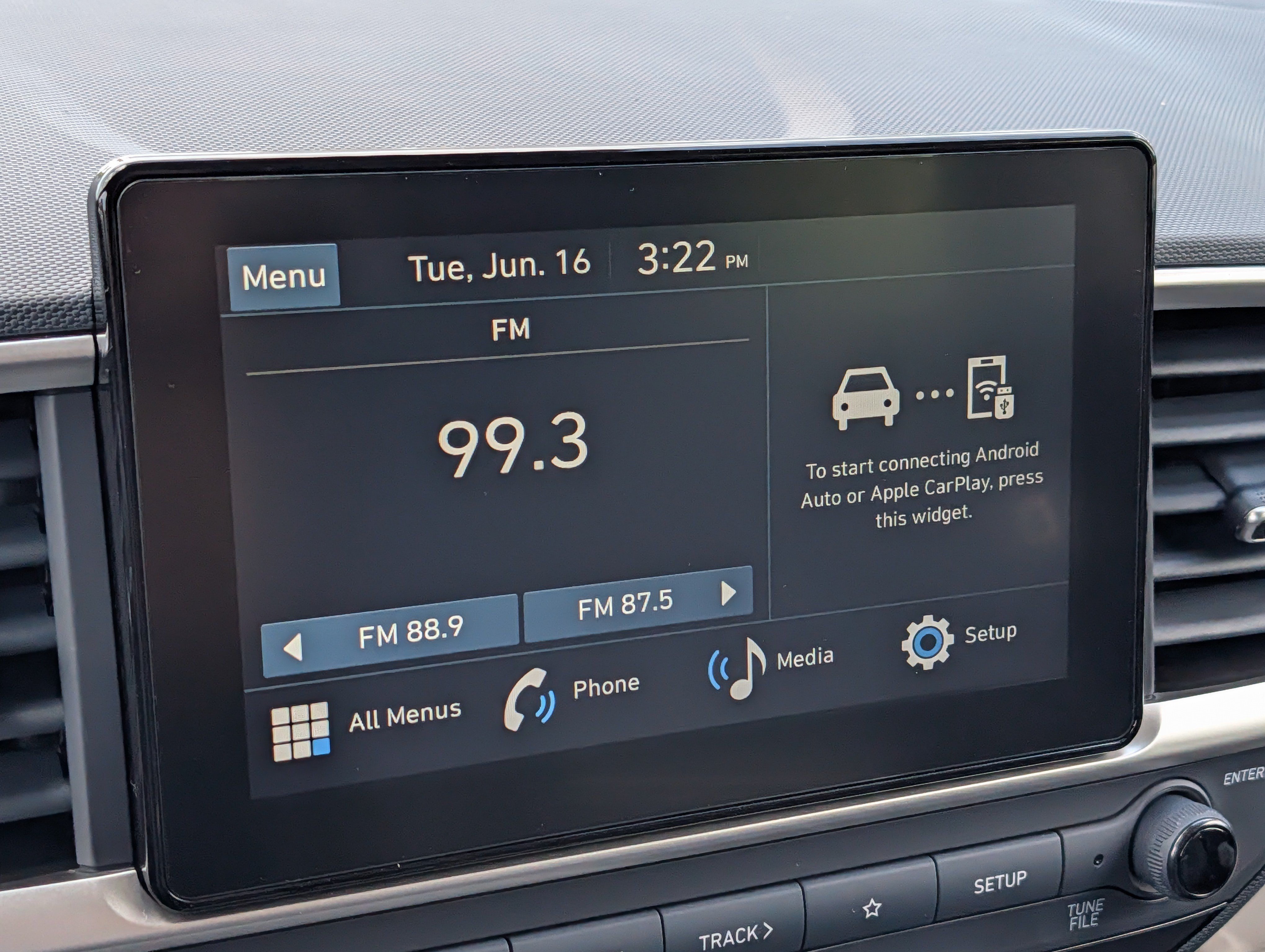 New 2026 Hyundai Venue SEL FWD image 10