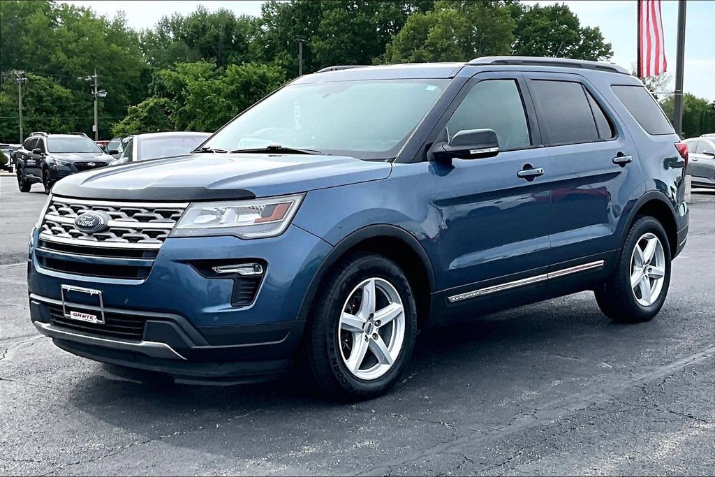 Used 2018 Ford Explorer XLT w/ Equipment Group 202A FWD image 37