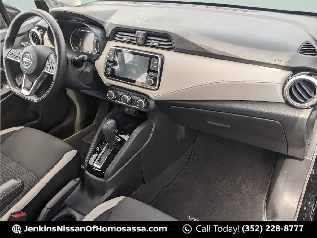 Used 2022 Nissan Versa SV FWD image 22