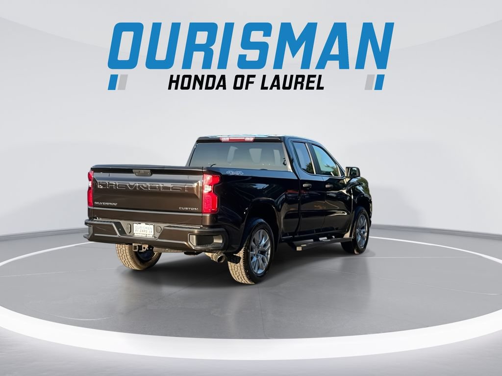 Used 2019 Chevrolet Silverado 1500 Custom w/ Custom Value Package AWD/4WD image 8