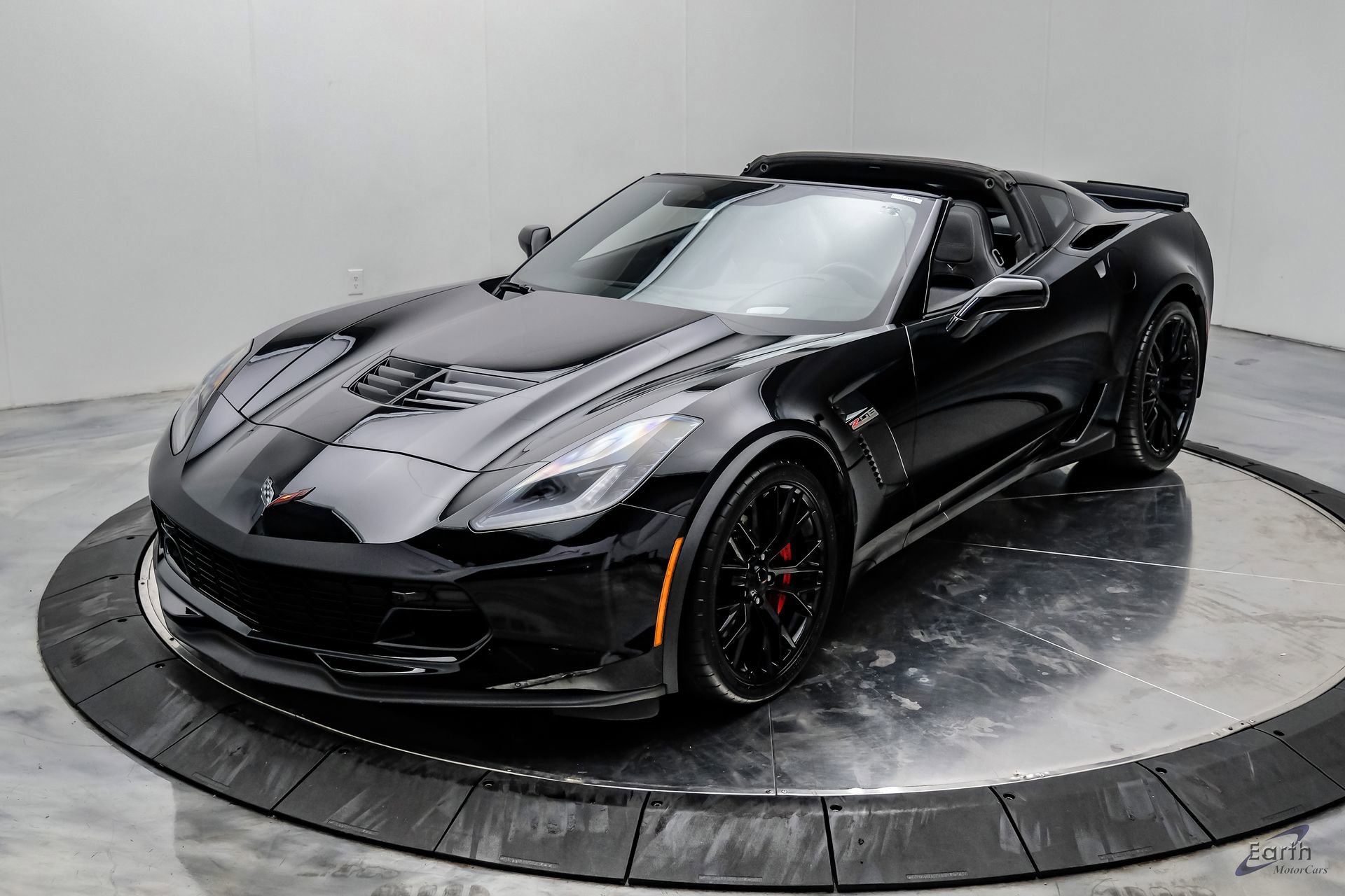 Used 2016 Chevrolet Corvette Z06 w/ 2LZ Preferred Equipment Group RWD image 7