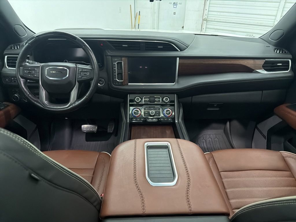 Used 2023 GMC Yukon Denali Ultimate image 24
