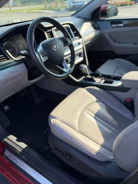 Used 2018 Hyundai Sonata Limited FWD image 8