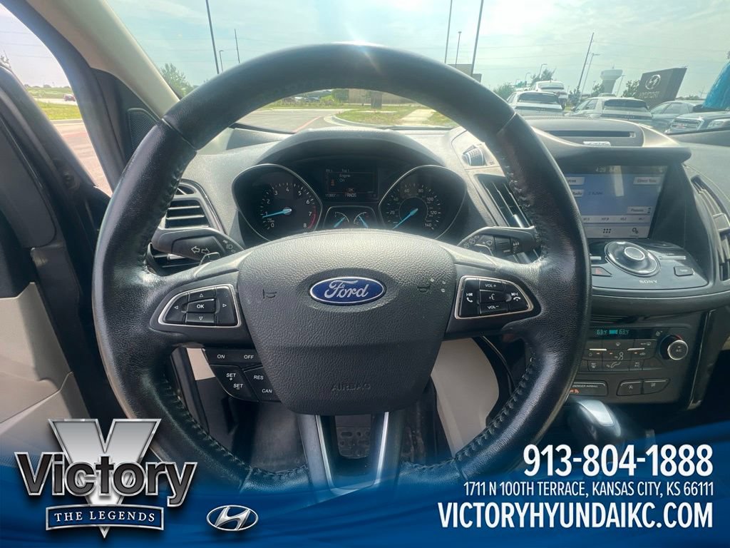 Used 2017 Ford Escape Titanium AWD/4WD image 10