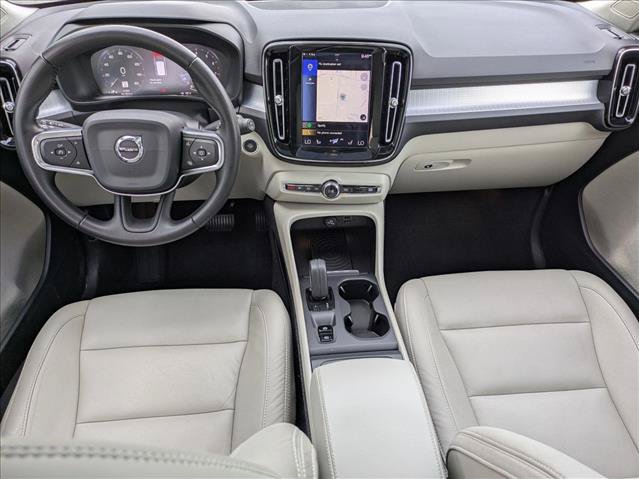 Used 2019 Volvo XC40 T5 Momentum AWD/4WD image 17