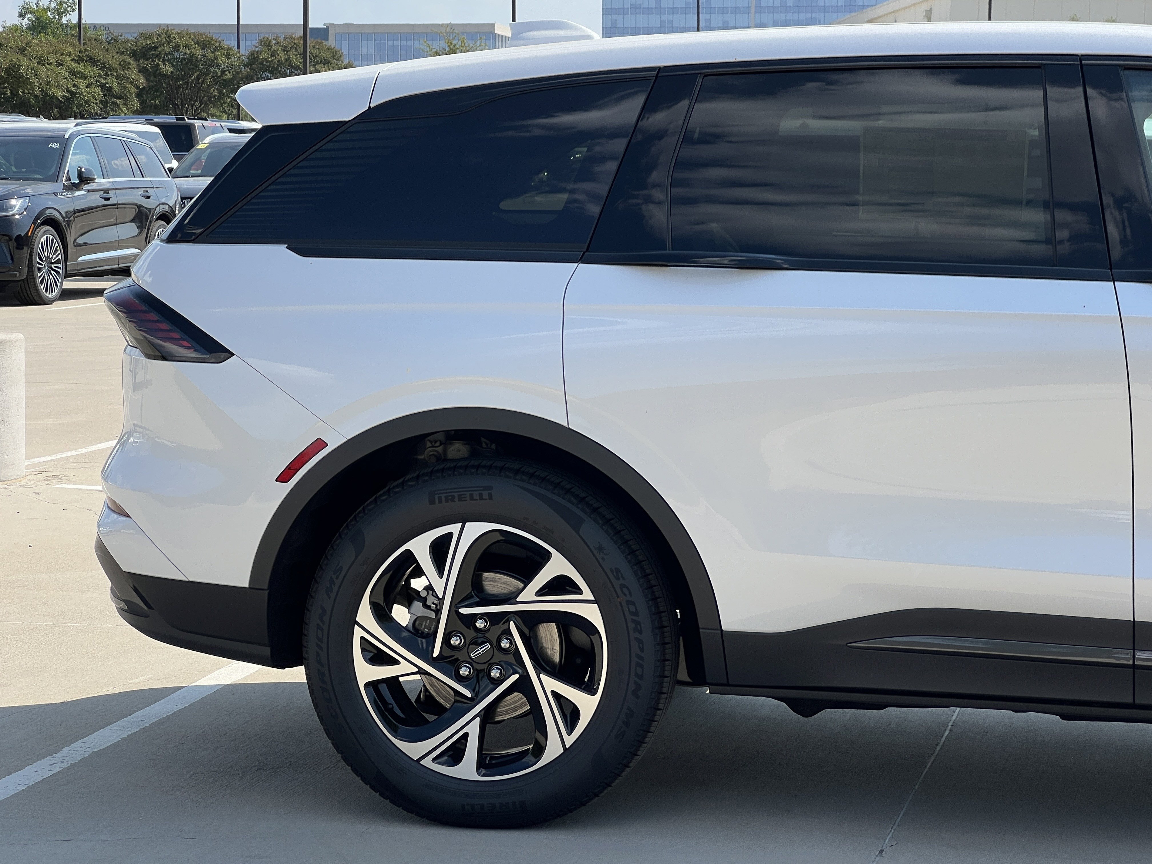 New 2025 Lincoln Nautilus Premier w/ Equipment Group 102A image 11