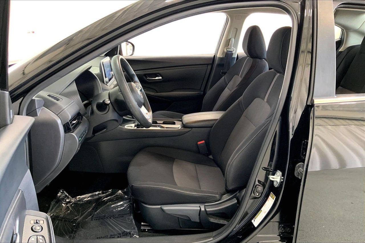 Used 2023 Nissan Sentra SV FWD image 18