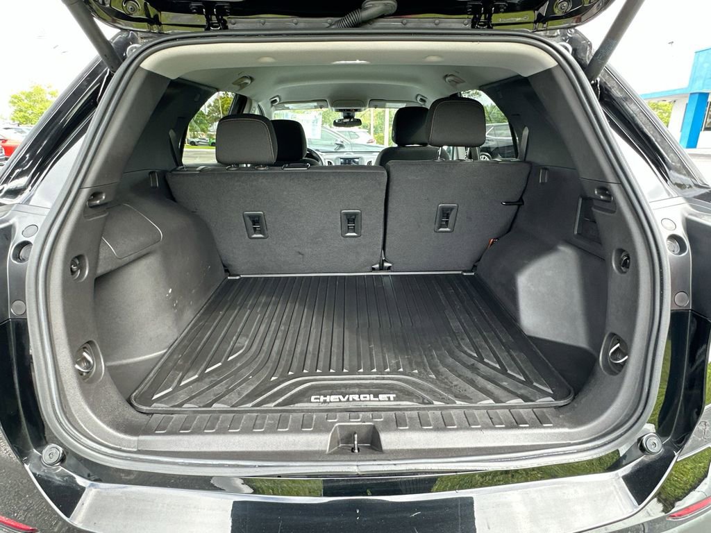 Used 2024 Chevrolet Equinox LT FWD image 23