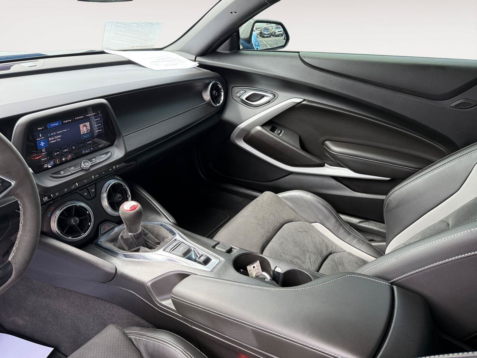 Used 2022 Chevrolet Camaro SS RWD image 12