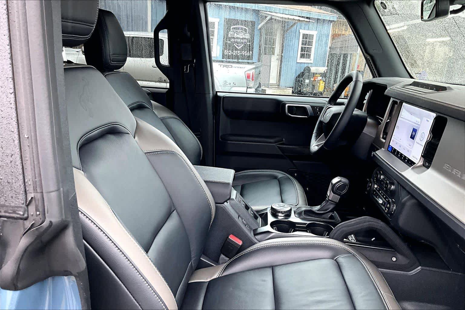 Used 2025 Ford Bronco Outer Banks w/ Sasquatch Package image 9