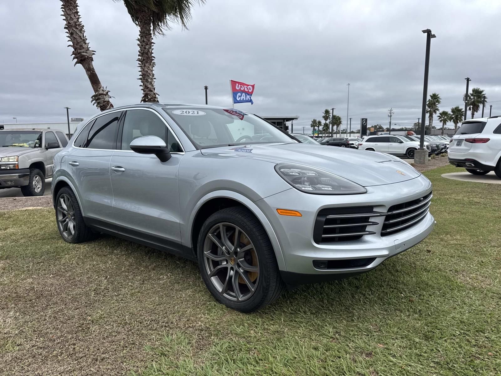 Used 2021 Porsche Cayenne S image 3