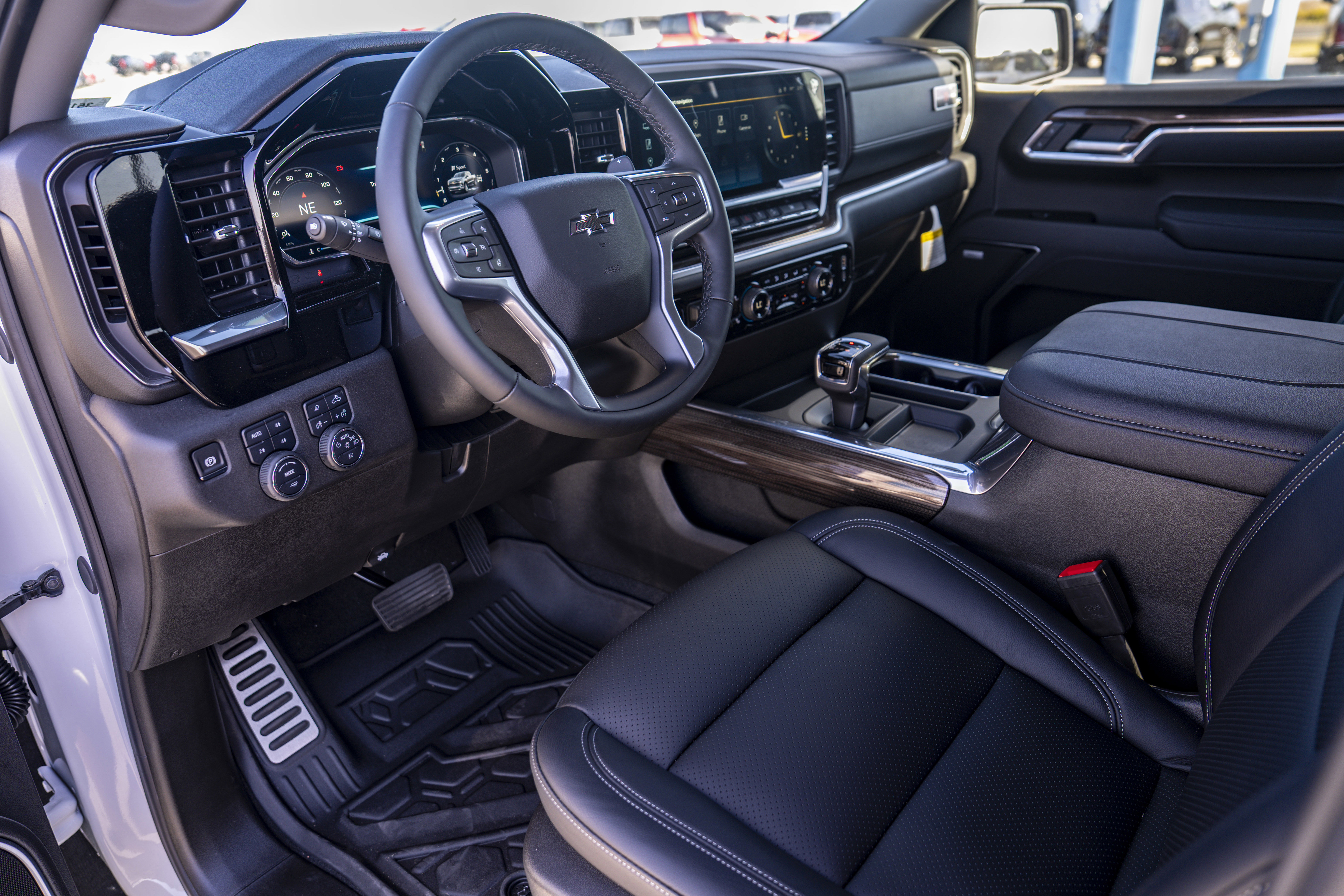 New 2025 Chevrolet Silverado 1500 RST image 11