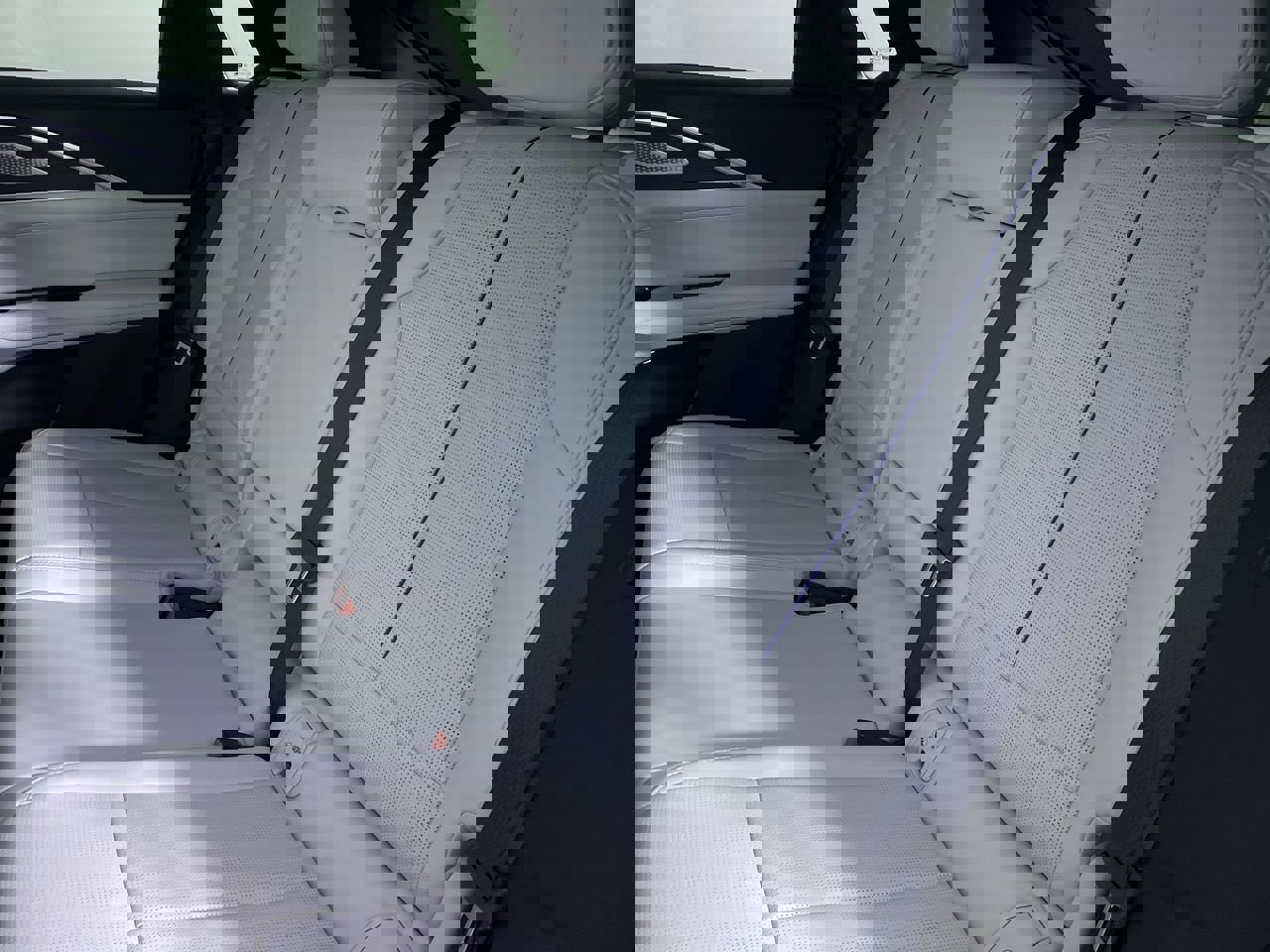 Certified 2024 Cadillac Lyriq Sport AWD/4WD image 28