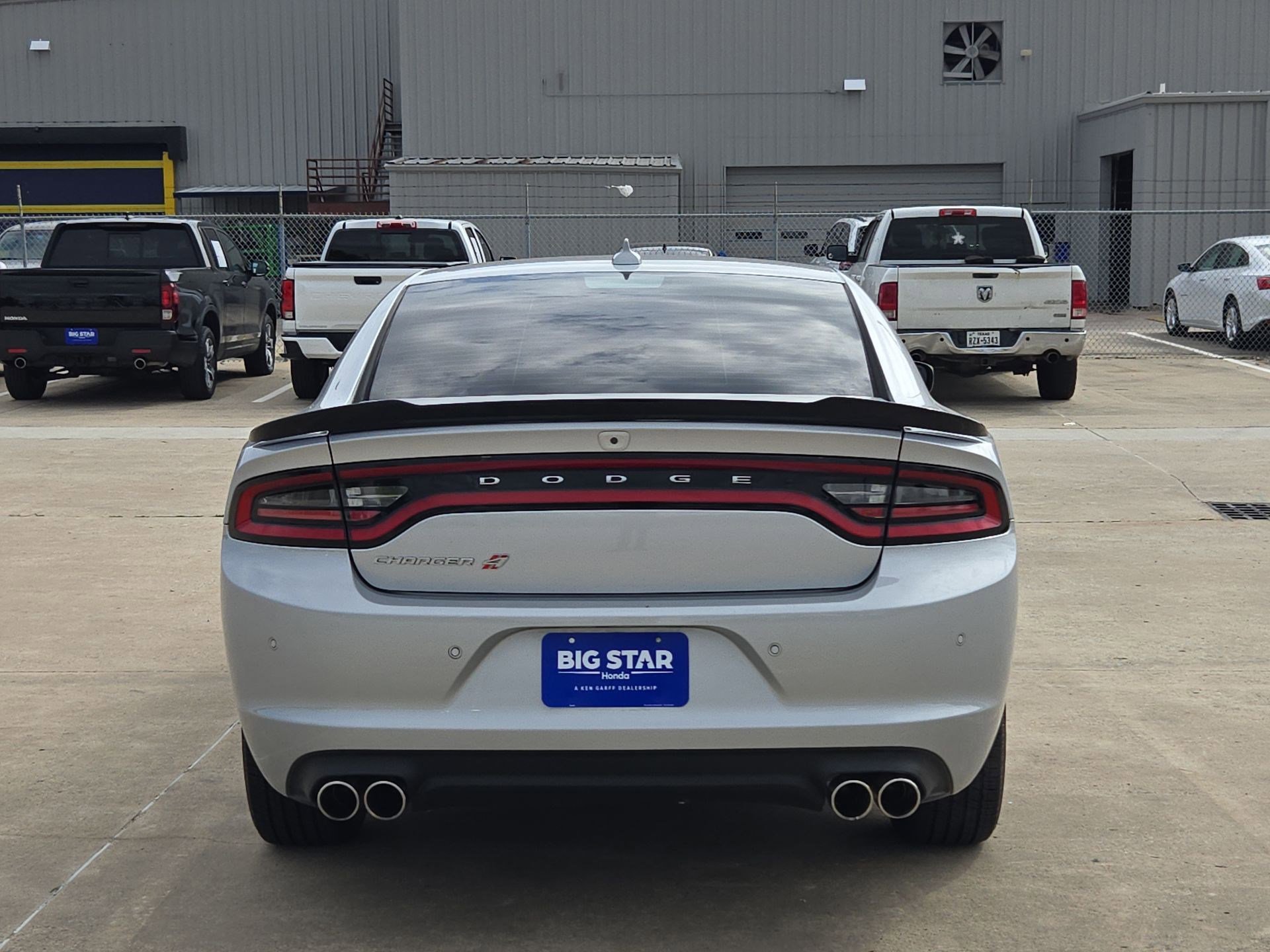 Used 2023 Dodge Charger SXT AWD/4WD image 5