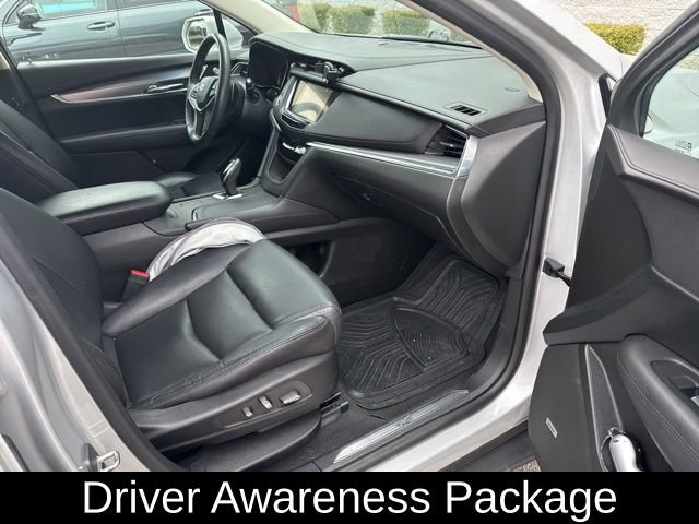 Used 2017 Cadillac XT5 Luxury w/ Driver Awareness Package image 5